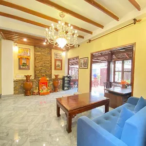 3* Hotel Chaluenxay Xiengthong Place